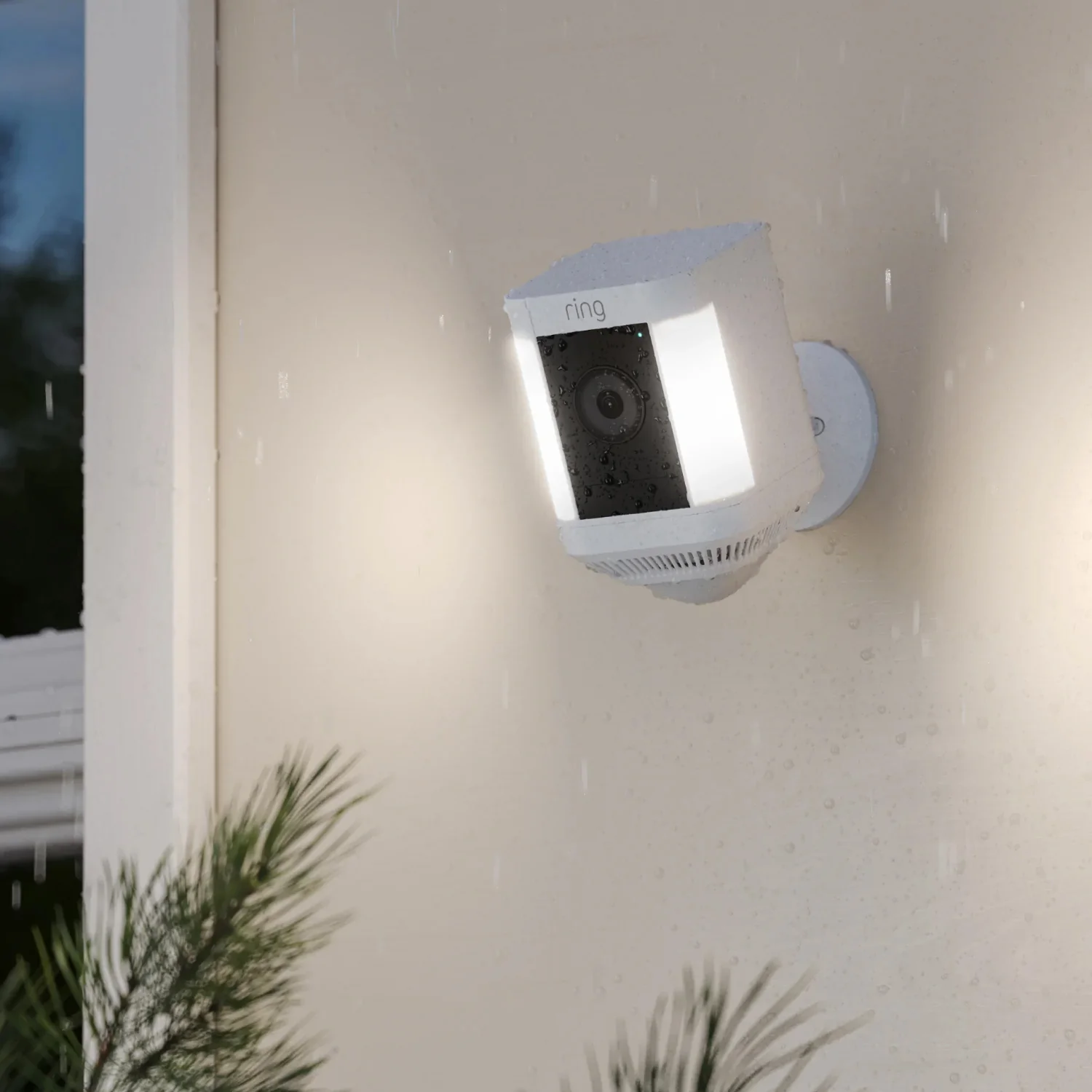 Spotlight Cam Plus Battery - Image 3